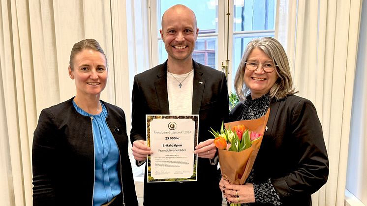 Från vänster: Kajsa Palmberg, JP Infonet, Håkan Giselsson och Birgitta Johansson, Erikshjälpen.