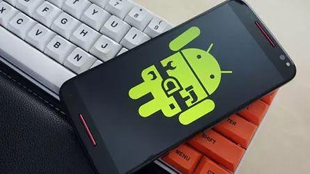 reset di fabbrica del telefono Android dal computer