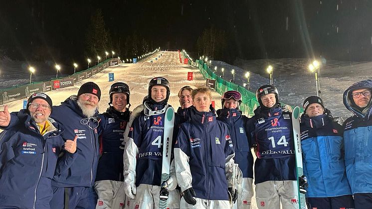 Svenska landslaget i Deer Valley på världscupen i puckel