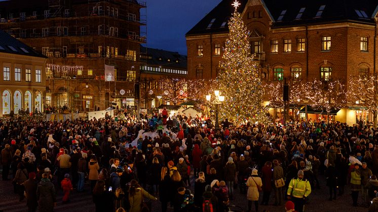 Grantändningen på Stortorget 2017.