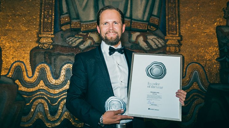 Rickard Lyko, founder of Lyko Group received the Growth Rings in Silver for the global award Founder of the Year category Large Size Companies at the Founders Awards Gala held at Stockholm City Hall on September 22.