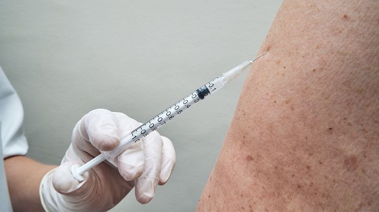 Nu öppnar vaccinationsbokningen för 70-74-åringarna