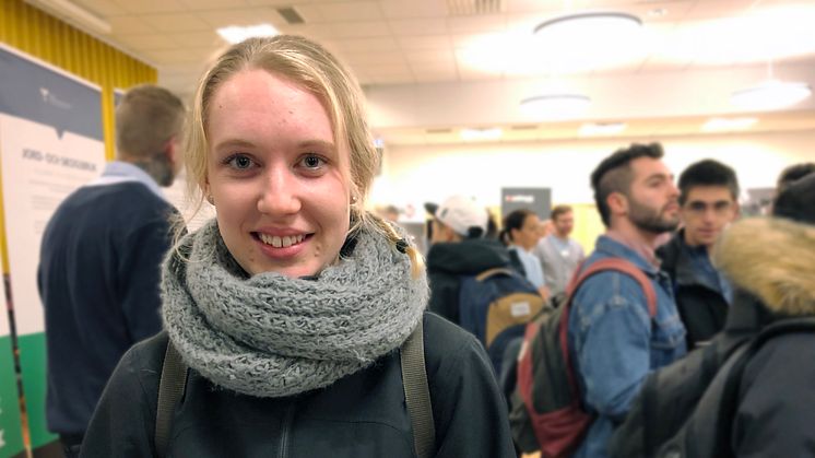 Ella Arwesved, som studerar till produktionsingenjör. Foto: Högskolan i Skövde