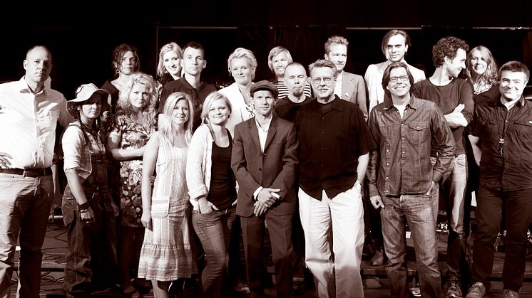Artistelit hyllar Leonard Cohen - Olle Ljungström, Eva Dahlgren, Jan Malmsjö, Ane Brun med flera i "Cohen - The Scandinavian Report" 
