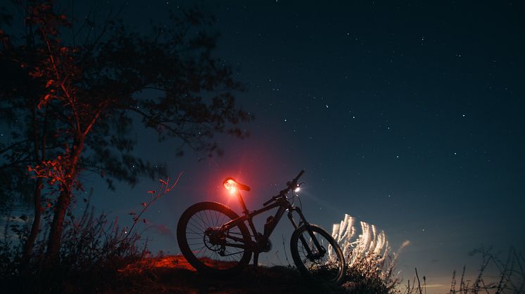 ﻿Gør cyklen klar til tusmørket - kender du reglerne for cykellygter?