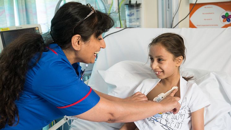 The Isansys Patient Status Engine monitors a young patient as part of the RAPID (Real-Time Adaptive and Predictive Indicator of Deterioration) project at the Birmingham Women's and Children's NHS Foundation Trust