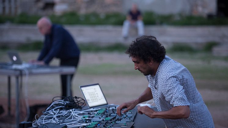 Tarek Atoui, I/E, performance views, Porto, Elefsina, 2015. Courtesy of the artist and Galerie Chantal Crousel, Paris.