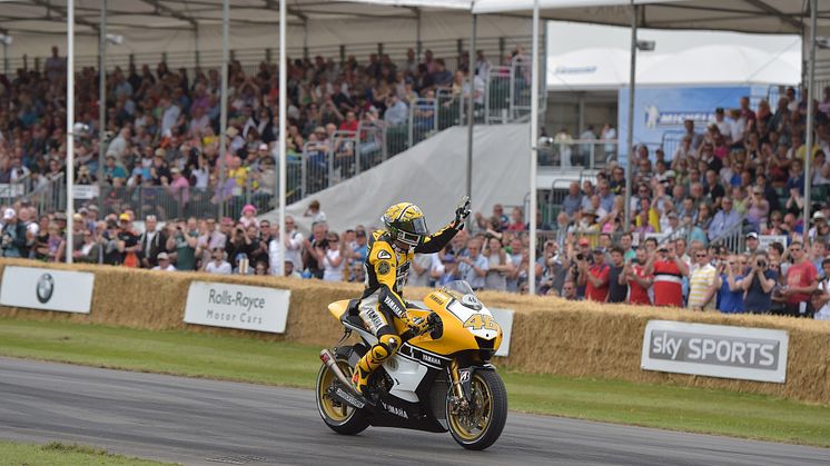 Valentino Rossi Scampers up Legendary 1.16 Mile Hill Climb on Yamaha YZR-M1