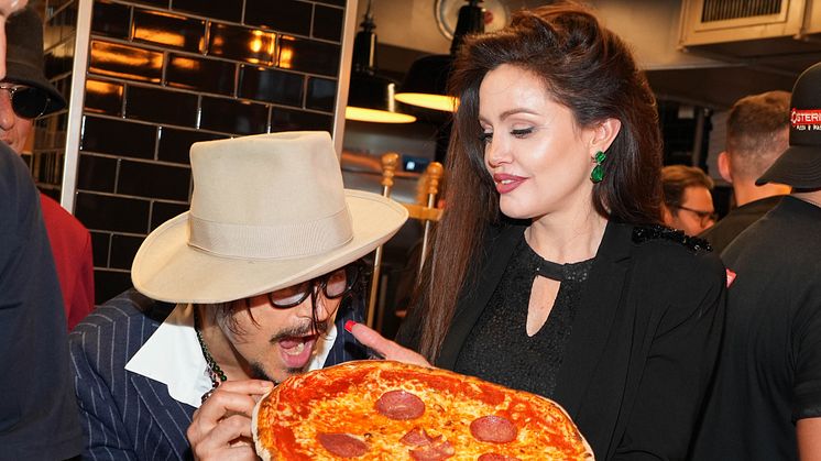LO_NFA 23_Doubles von Johnny Depp + Angelina Jolie