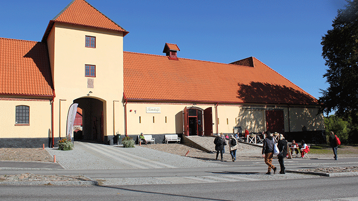 Nya hyresgäster i Slottskaféet i Torup