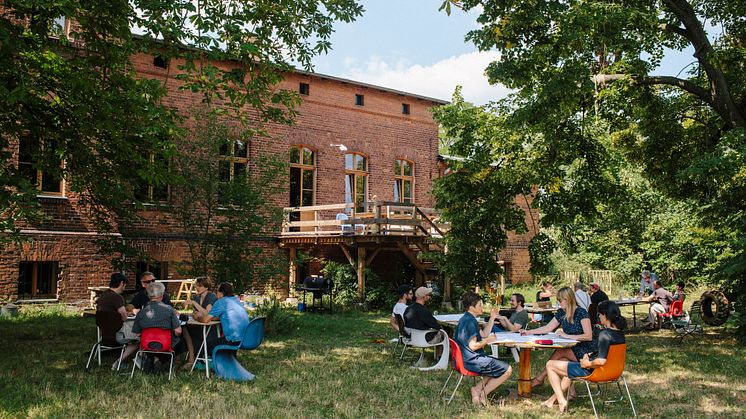 Kreativ sein und neue Wege finden: In Brandenburg ist das sehr gut möglich, beispielsweise im "Projektraum Drahnsdorf". Foto: Pablo Lopez. 