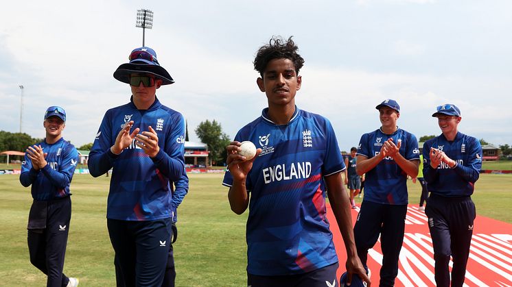 England Men's U19s beat Zimbabwe in World Cup Super Sixes