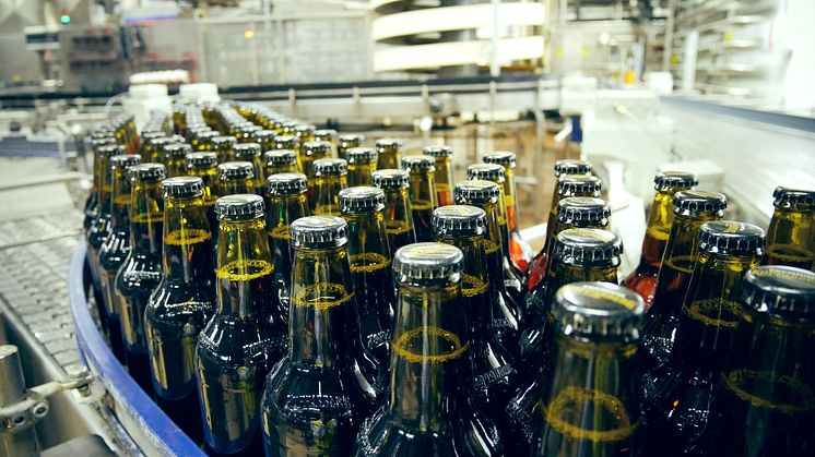 Kopparbergs Bryggeri tillverkar öl och cider och ersatte under 2016 olja med träpellets för att producera ånga till processen vid bryggeriet i Kopparberg.