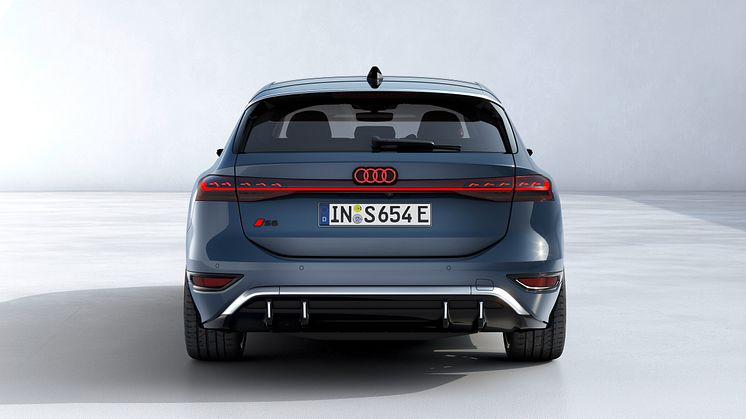 Audi S6 Avant e-tron