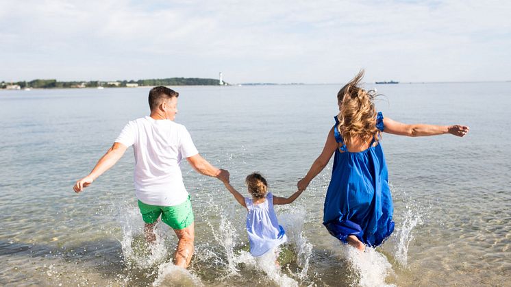 Die seicht abfallenden Sandstrände von Kiel eignen sich optimal für Familien 