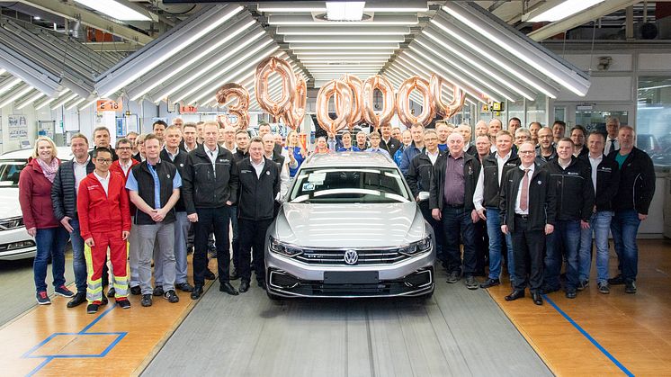 Passat nr. 30.000.000 var en GTE Variant med plug-in-hybrid-drivlinje, der i den nye version har fået op til 29 % længere rækkevidde på strøm