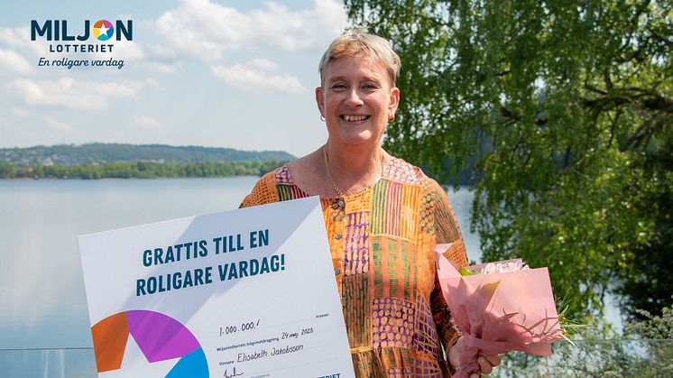 Elisabeth från Trollhättan vann 1 miljon i Miljonlotteriets högvinstdragning.