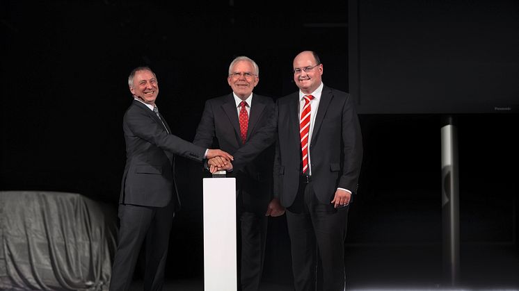 A new lighting competence center at Audi: Dr. Wolfgang Huhn, Head of Development light; Prof. Dr. Ulrich Hackenberg, Head of Technical Development; Ricky Hudi, Head of Development Electronics