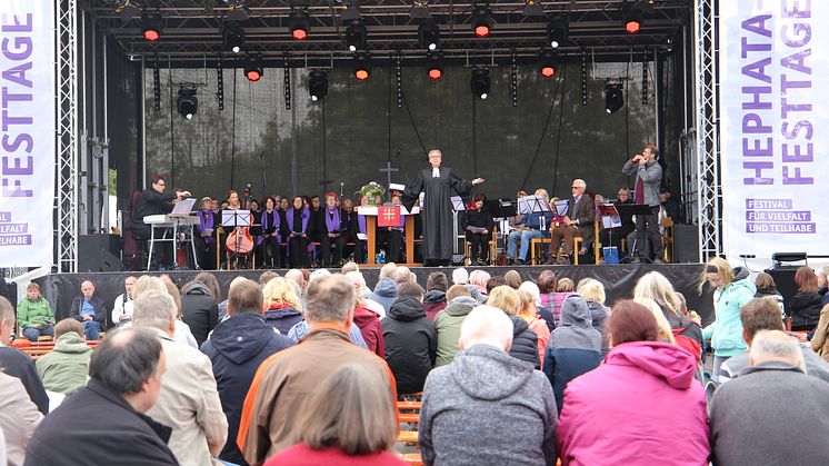 Open-air-Gottesdienst kreativ 