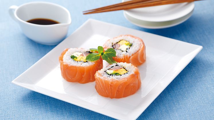 Western Style Rolled Sushi with Norwegian Salmon