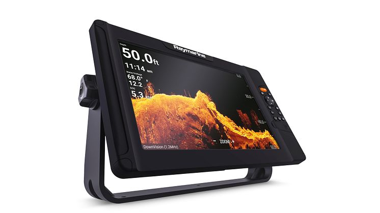 A new generation of advanced, combination sonar and GPS displays. 