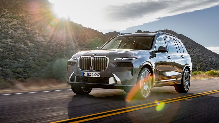 BMW X7 uudistuu