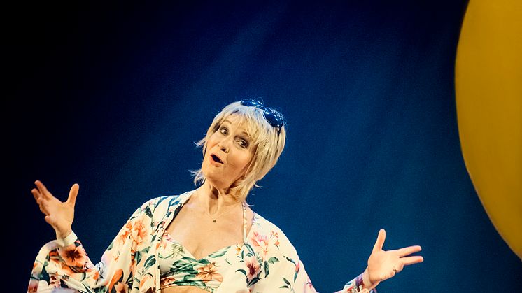 Maria Lundqvists succéförställning ”Shirley Valentine” tillbaka på Maximteatern i Stockholm med nypremiär den 19 oktober! Endast 12 föreställningar!