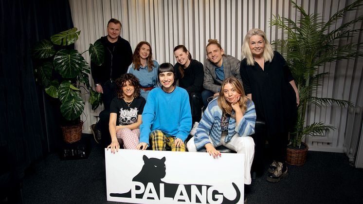 Foto Magnus Nilsson Nedre raden: Elsa Levahn, Laleh Pourkarim, Stella Ringdahl Övre raden: Leif Käck, Sofia Sandqvist, Jael Steinberg, Gustaf Thörn & Helene Wigren 