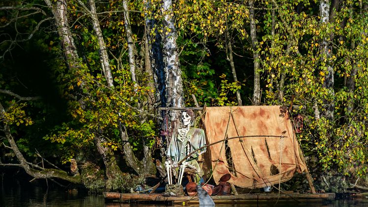 Nu förvandlas skogarna runt Skånes Djurparks till Spökskogen. Mellan 7 oktober och 5 november är parken smyckad till en sprakande höstfest, skogen har förvandlats och bjuder på mysterier och äventyr som gästerna kan vara med och lösa.