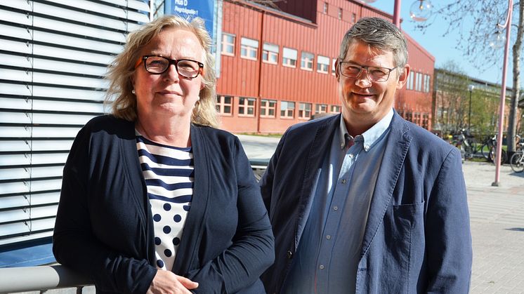 Paula Wennberg och Jan-Olov Johansson Centrum för distansöverbryggande teknik (CDT)vid Luleå tekniska universitet. 