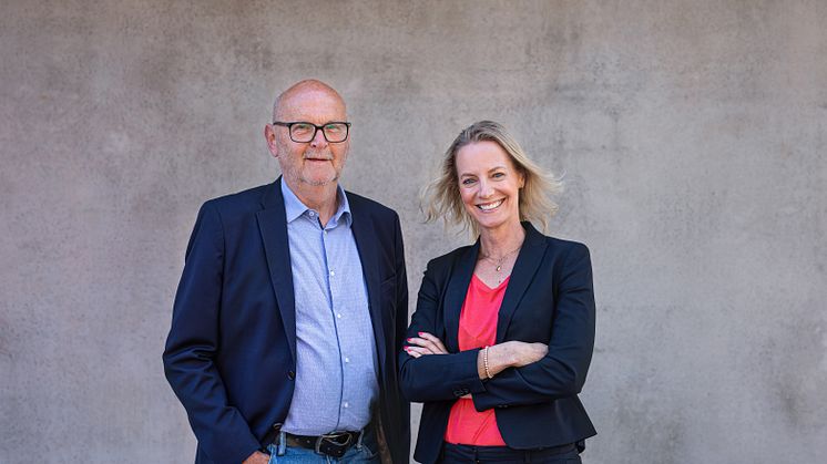 Nico Nauta och Jenny Ökvist Irwin på East Sweden Convention Bureau kan kostnadsfritt hjälpa lokala mötesägare att attrahera stora möten till regionen. Foto: Johanna Demir Photography