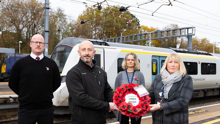 Thameslink colleagues gather to mark 'Routes of Remembrance'