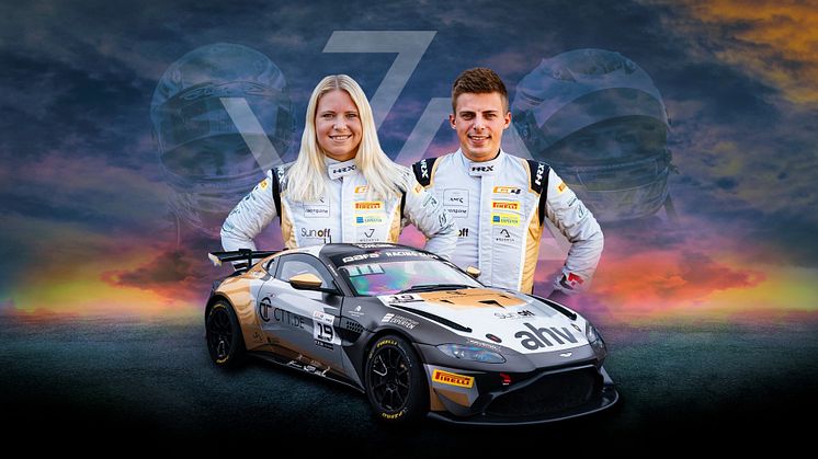 Andreas och Jessica Bäckman redo för femte deltävlingen av GT4 European Series i Hockenheim, Tyskland i deras Aston Martin AMR Vantage GT4. Foto: Privat (Fria rättigheter att använda bilden)