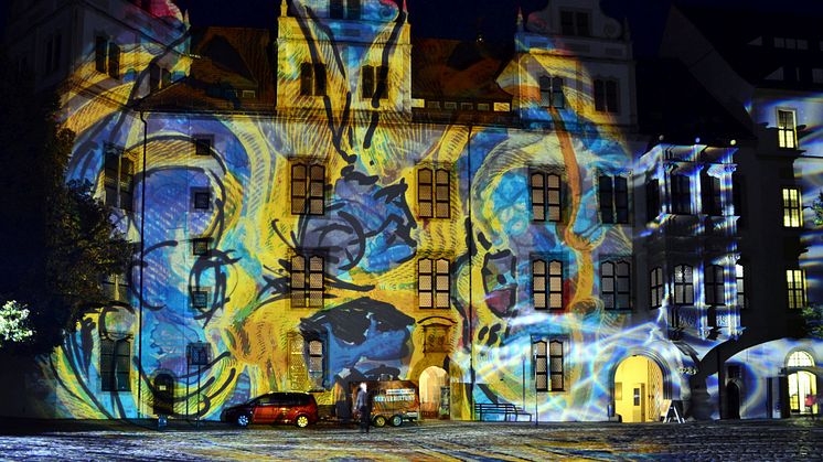 Torgauer Nacht der Kirchen und Museen - Lichtkunst vom Atelier Ingo Bracke im Schlosshof Torgau - Foto: TZ