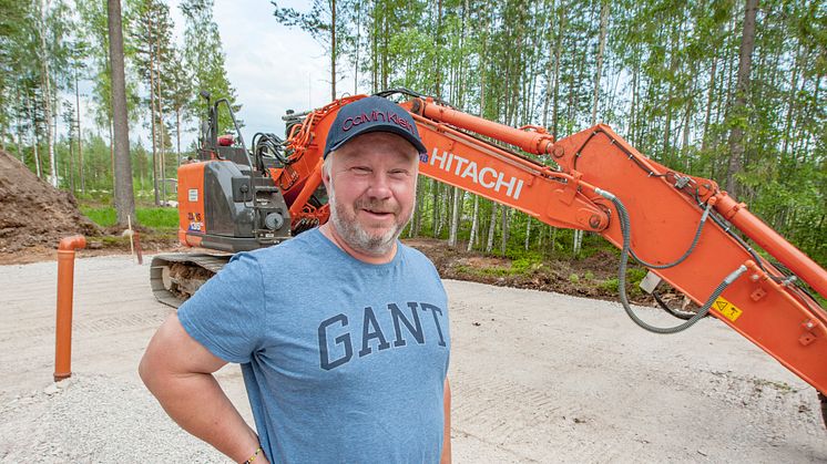 Lill-Pär Höglund driver Lill-Pärs Schakt AB och vet vad han vill.