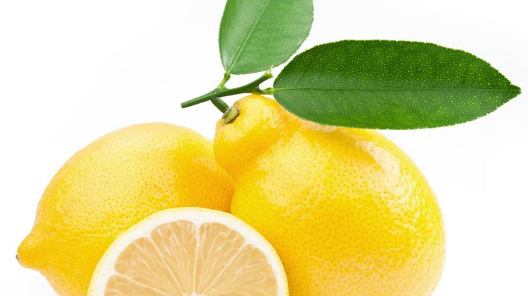 Hur många citroner behövs för att städa ett hus? Är det miljövänligt att städa med livsmedel?