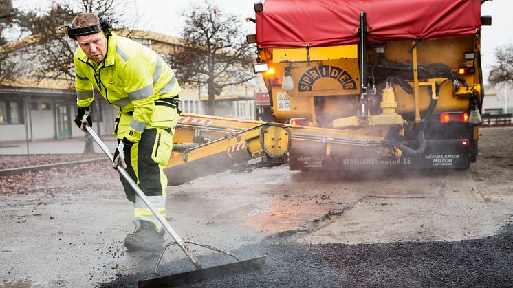 Nästa vecka börjar Karlstads kommun asfaltera.