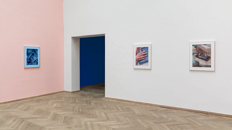 Josephine Pryde, Pinch (2022), For Myself (2014), Clouds (2022). Installation view, Kunsthal Charlottenborg. Photo by David Stjernholm