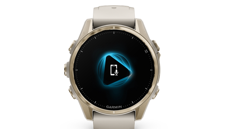 010-02903-11_03_Fenix8_43_HR_SoftGold_FogGray_Front_0014_fenix8_voice_assistant_still.png