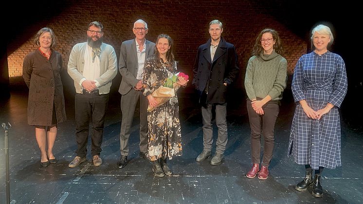 Foto: (Från vänster i bild) Lise-Lotte Axelsson, Michael Francis Duch, ﻿﻿Wilhelm Carlsson, Mareike Nele Dobewall, ﻿﻿Johan Jutterström, Maria Andueza och Joslin McKinney. Fotograf: Cecilia Roos