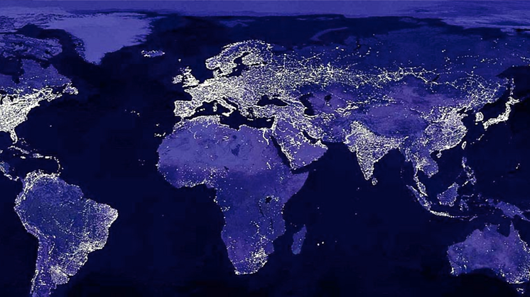 Nattbelysningen på jorda som vist fra verdensrommet. Bildet er satellittbaserte observasjoner av bybelysning fra NASAs lysforurensningskart.