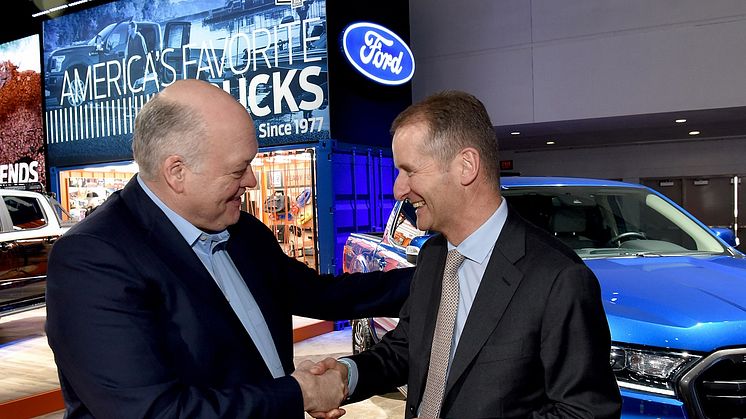 Jim Hackett fra Ford og Herbert Diess fra Volkswagen