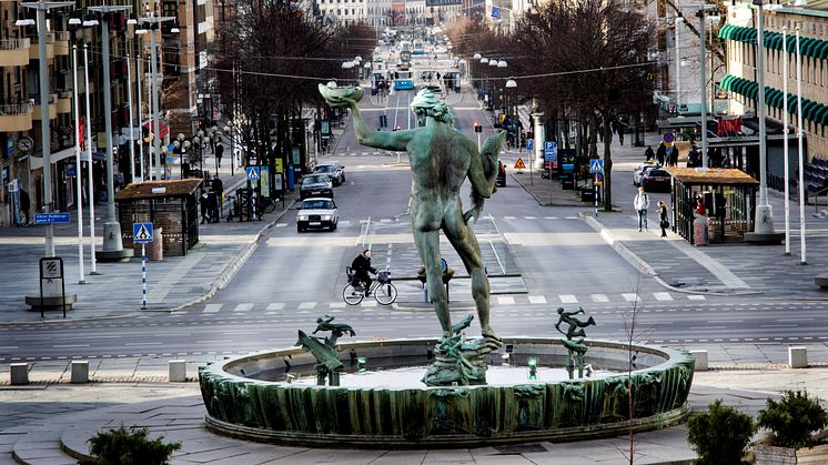 Kungsportsavenyn med statyn av havsguden Poseidon på Götaplatsen i förgrunden. Bild: Göteborgs Stad