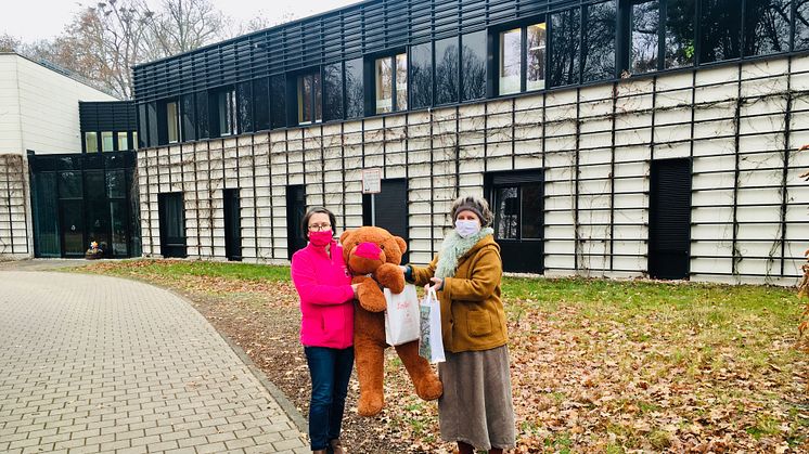 Kerstin Stadler von Bärenherz und Monika Osberghaus (Verlegerin Klett-Verlag) 