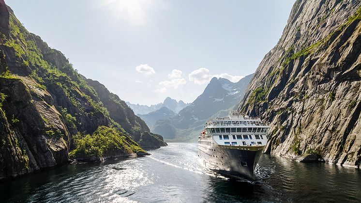 Havila Castor i Trollfjorden