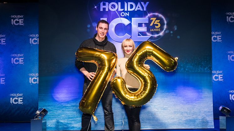 Gaststars und Olympiasieger Aljona Savchenko und Bruno Massot feiern 75 Jahre HOLIDAY ON ICE
