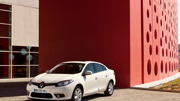 Renaults støtter fortsat batteriskifte på Renault Fluence Z.E.