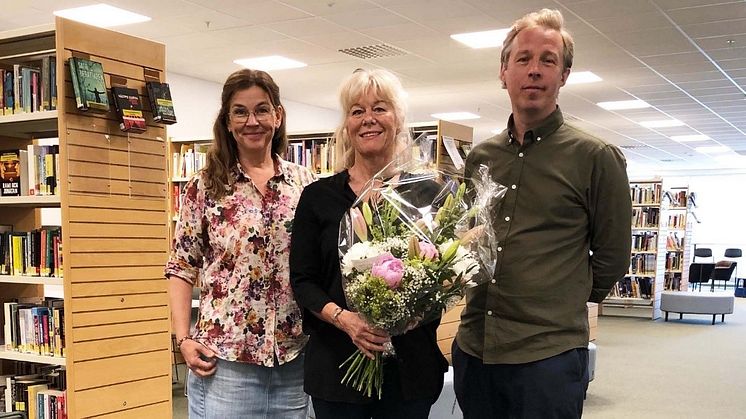 Sundsta-Älvkullegymnasiets bibliotekarier, från vänster, Eva von Knorring Aineström, Hellen Andersson och Per Boström