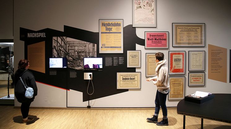 Ausstellung "Hakenkreuz und Notenschlüssel. Die Musikstadt Leipzig im Nationalsozialismus" im Stadtgeschichtlichen Museum