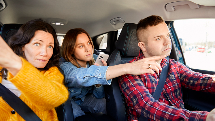 Var tredje svensk har någon i sin närhet som oombett ger råd och instruktioner när de kör bil